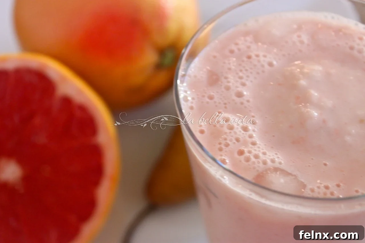 Fresh winter fruits including grapefruit and pears