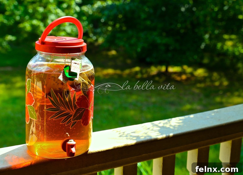 brewing sun tea with peaches