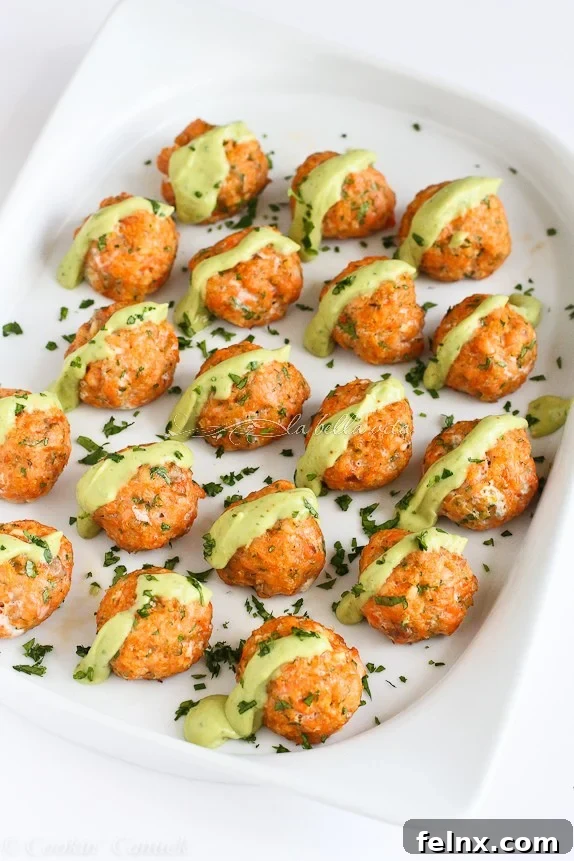 Salmon meatballs with avocado sauce