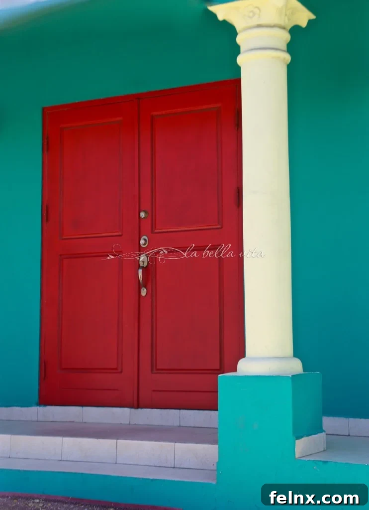 What to see in Aruba: Color and Architecture
