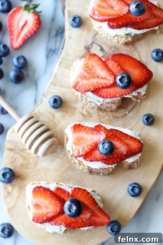 Berry Crostini with Goat Cheese