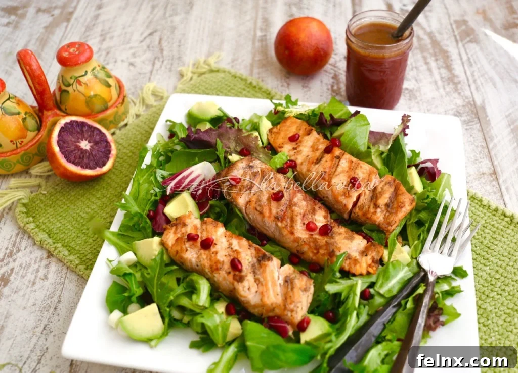 Grilled Salmon Salad with Vinaigrette