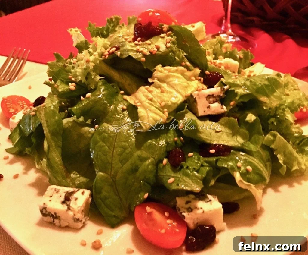 Large Claudia Salad