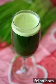 Detox Juice with Pineapple and Ginger