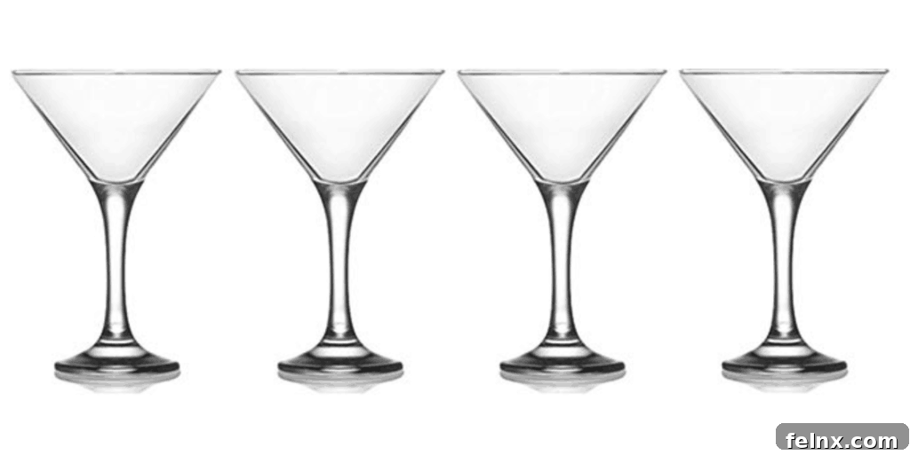 Set of elegant Milano glass martini glasses