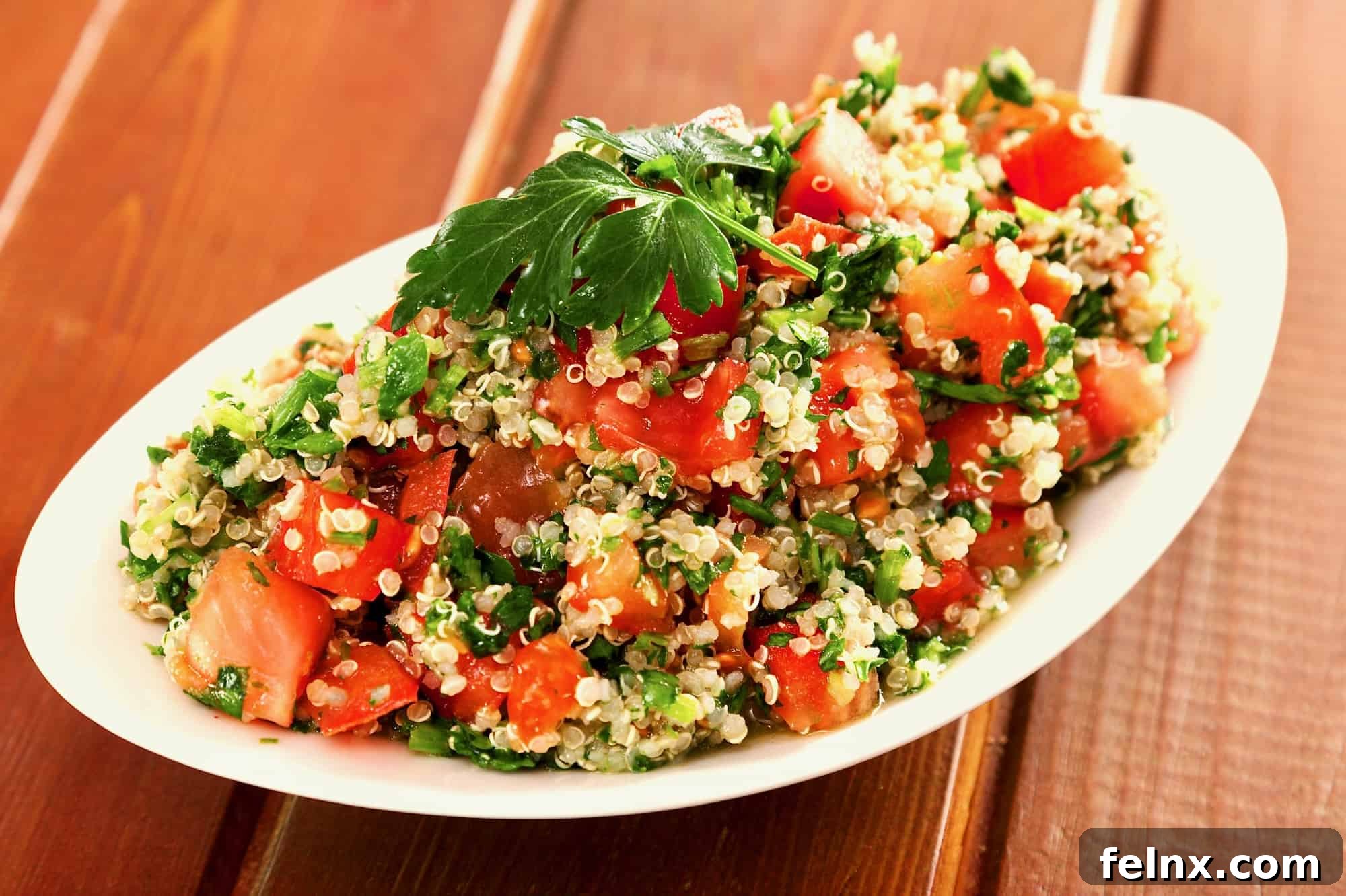 Fresh Mediterranean Tabouli Salad with Parsley and Bulgur