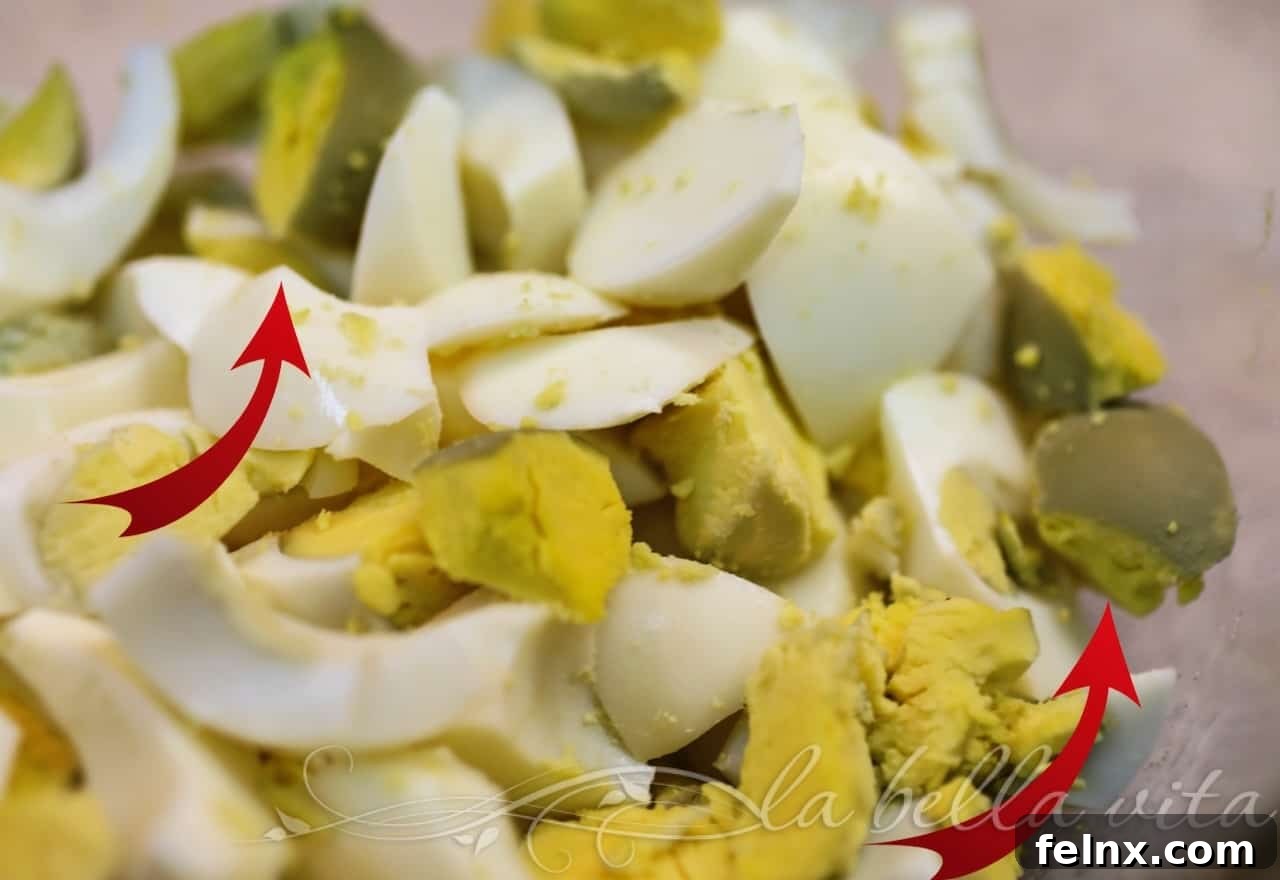 Chopped Eggs with Green Yolks