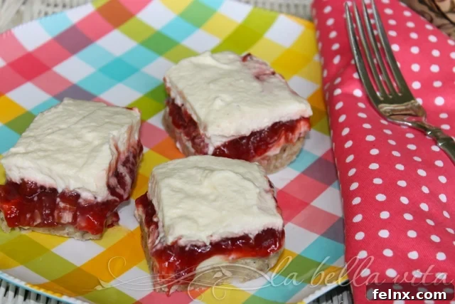 strawberry rhubarb bars with mascarpone