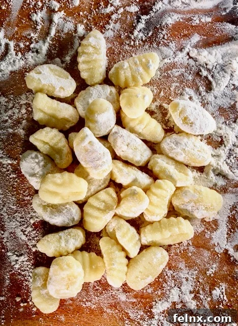 Shaping Gnocchi Ridges