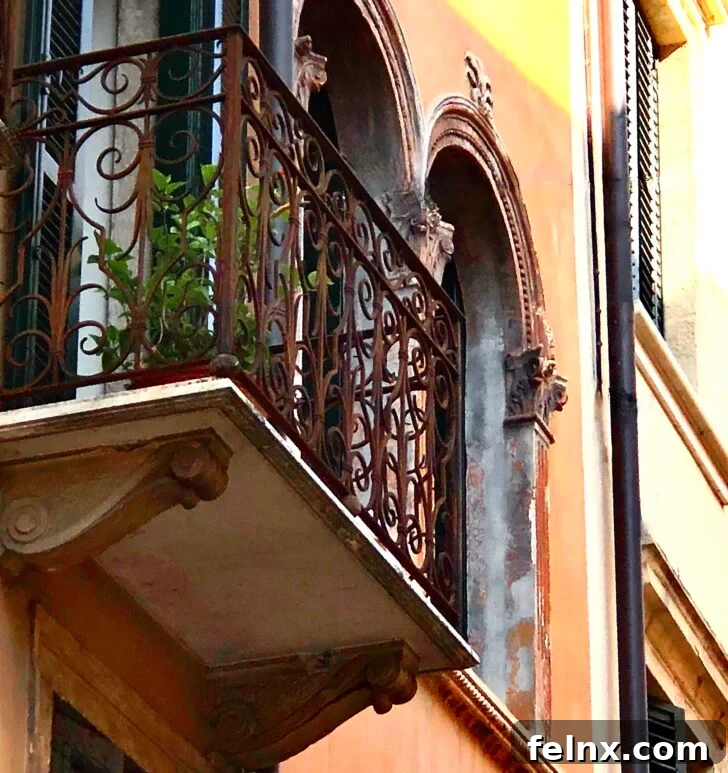 Moorish style windows in Verona